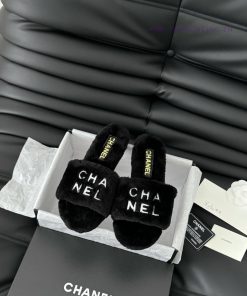 Chanel 24B new fur slippersThis fur mop is really cuteSoft and fluffy fur, comfortable and wer6gr2kg