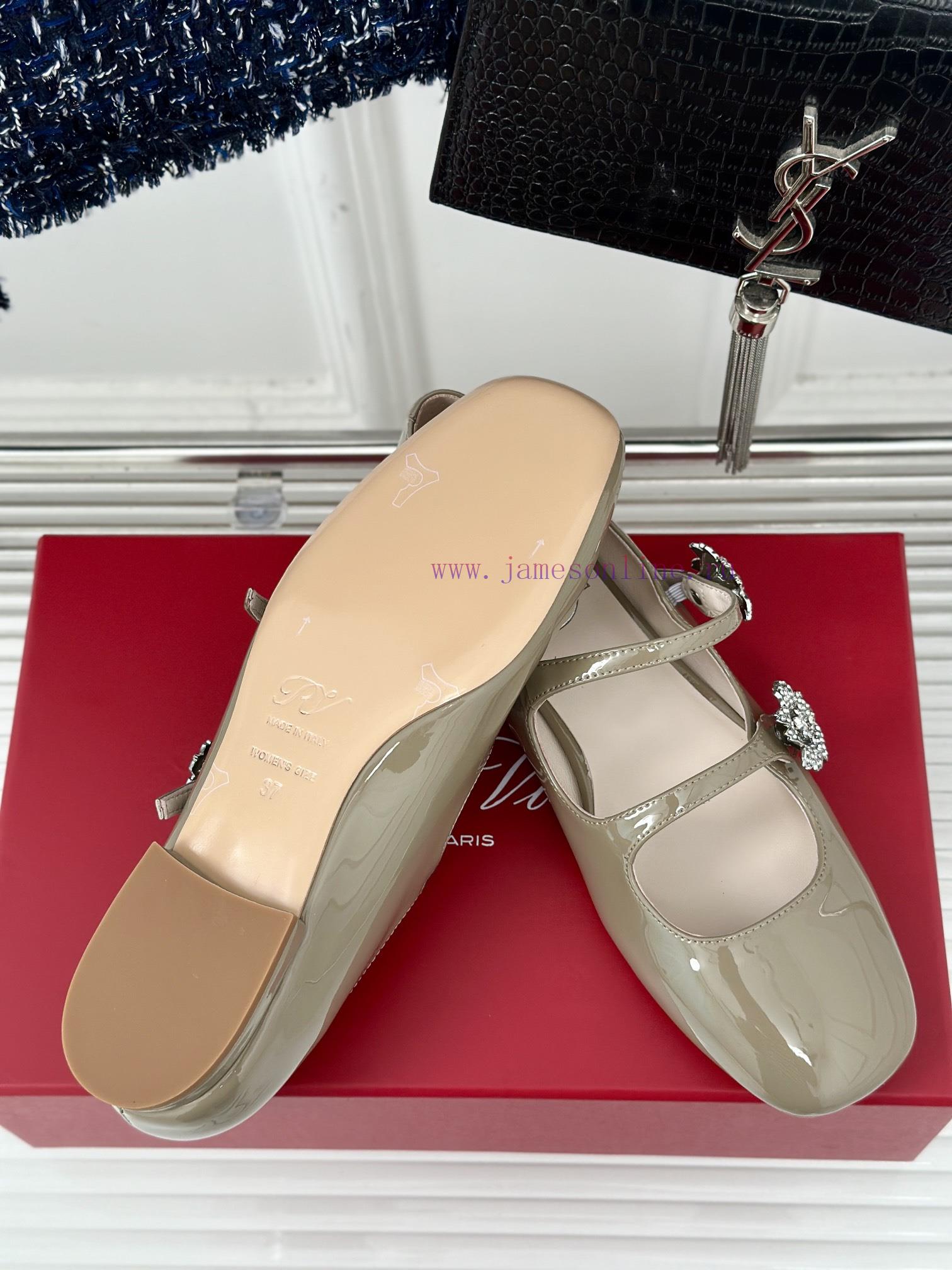 Roger Vivier | RV Classic Diamond BuckleMary Jane ShoesThe shoe upper is made of imported ca6lv6r5mj - Image 10