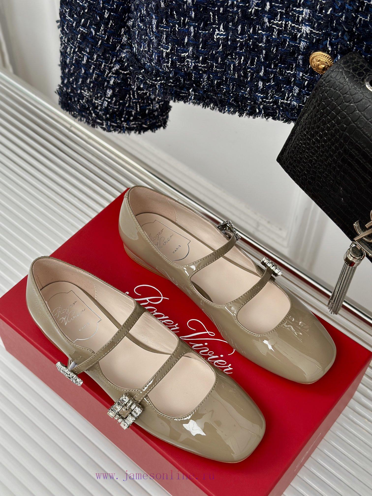 Roger Vivier | RV Classic Diamond BuckleMary Jane ShoesThe shoe upper is made of imported ca6w1umklz - Image 4