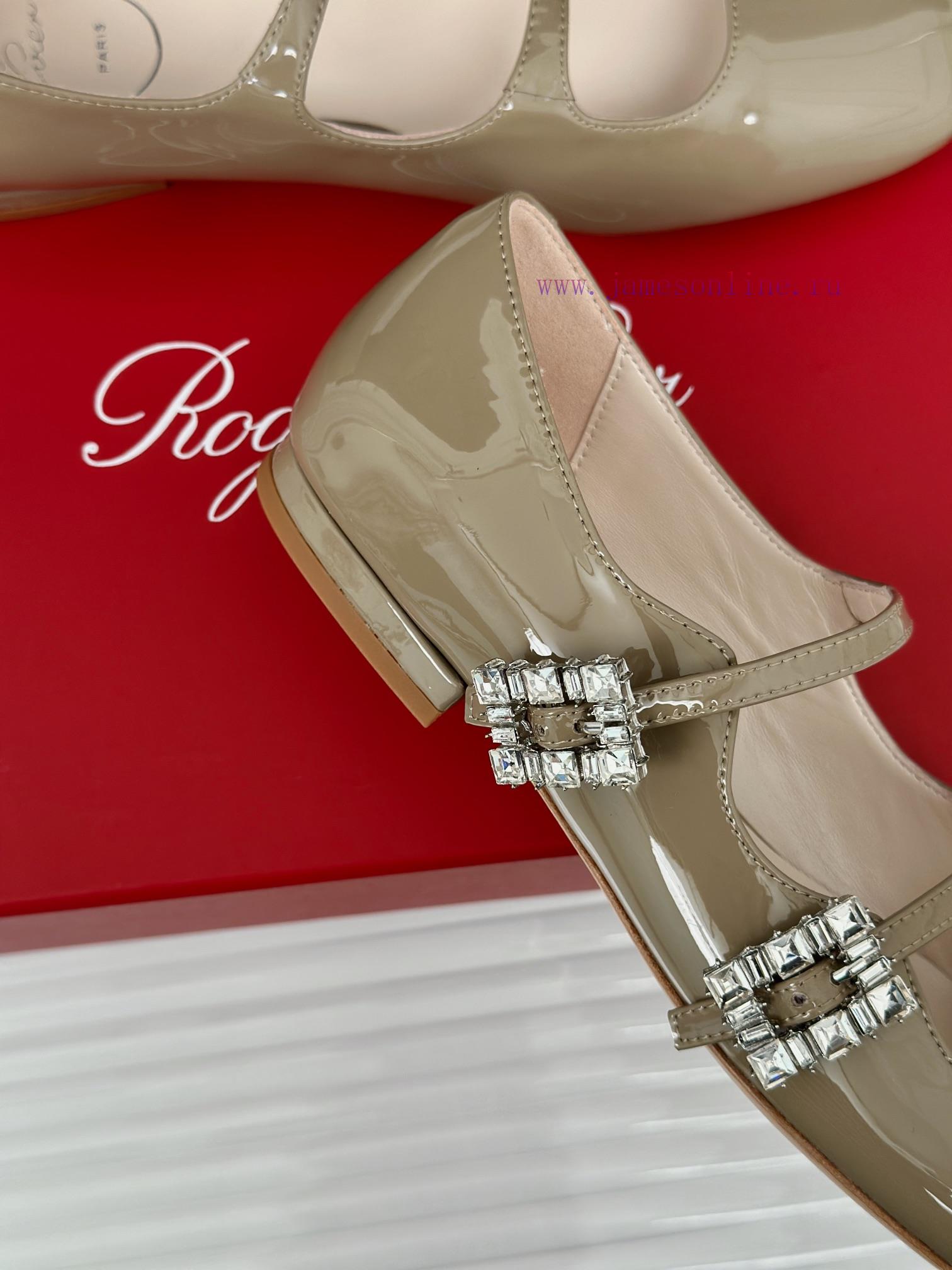 Roger Vivier | RV Classic Diamond BuckleMary Jane ShoesThe shoe upper is made of imported ca6w1umklz - Image 7