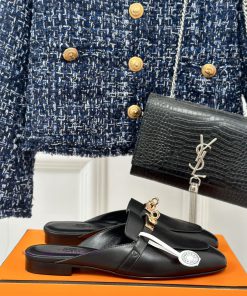 HERME * Classic Kelly Buckle Muller Half DragNo need to go door-to-door to compare, the high3hxdjknd