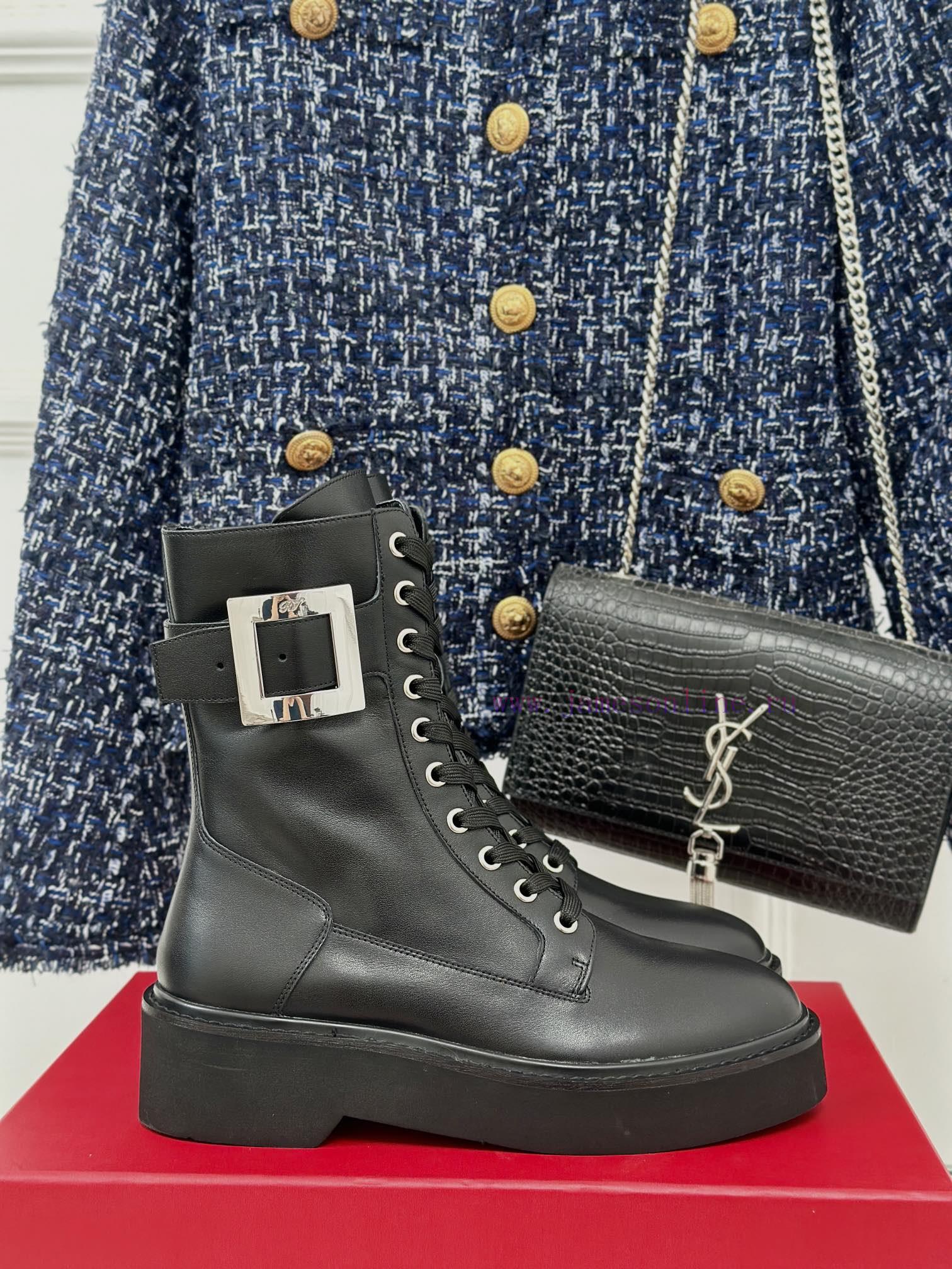 Roger Vivier | RV Classic Autumn/Winter Water Diamond Square Button Thick Bottom Short Bootsn7e4jtzl - Image 2