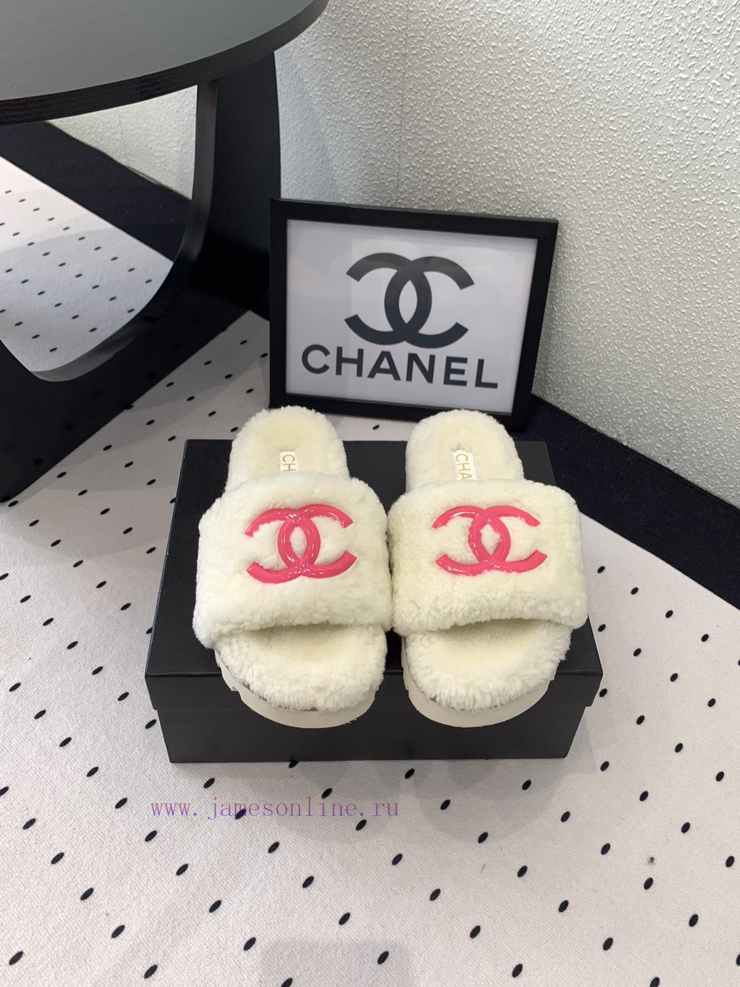 Chanel's new thick soled hairy shoes are fashionable and stylish, with a delicate and soft t8u7vv497