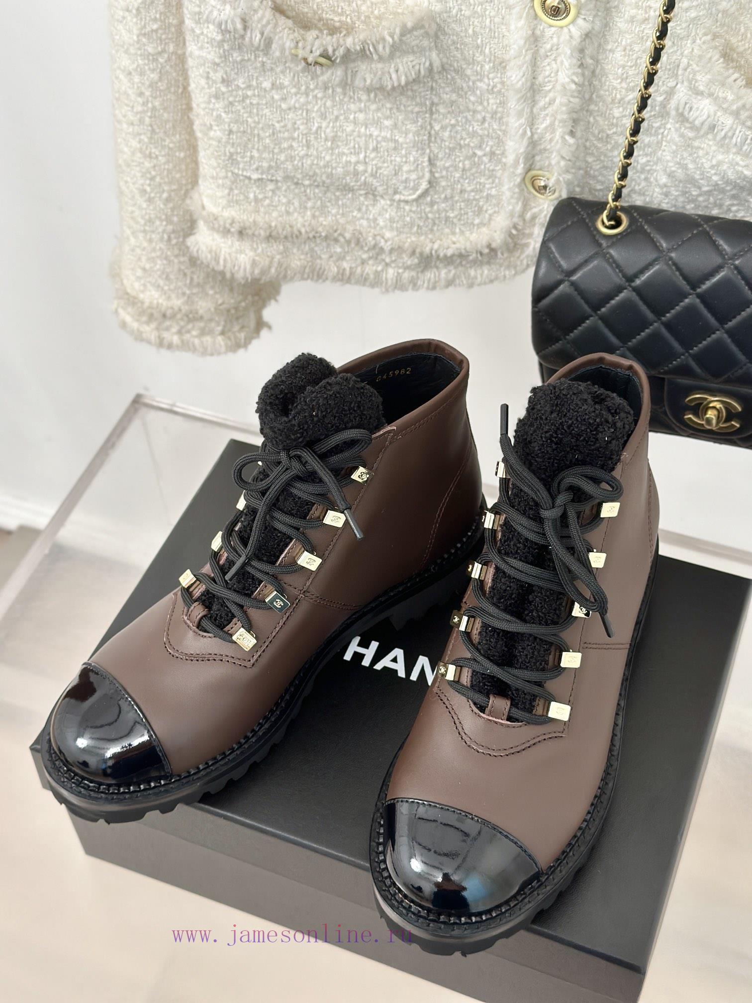 Chanel | Chanel 24K Autumn/Winter New ProductsColor blocked lace up short bootsA great prod6r0x6vg5 - Image 3