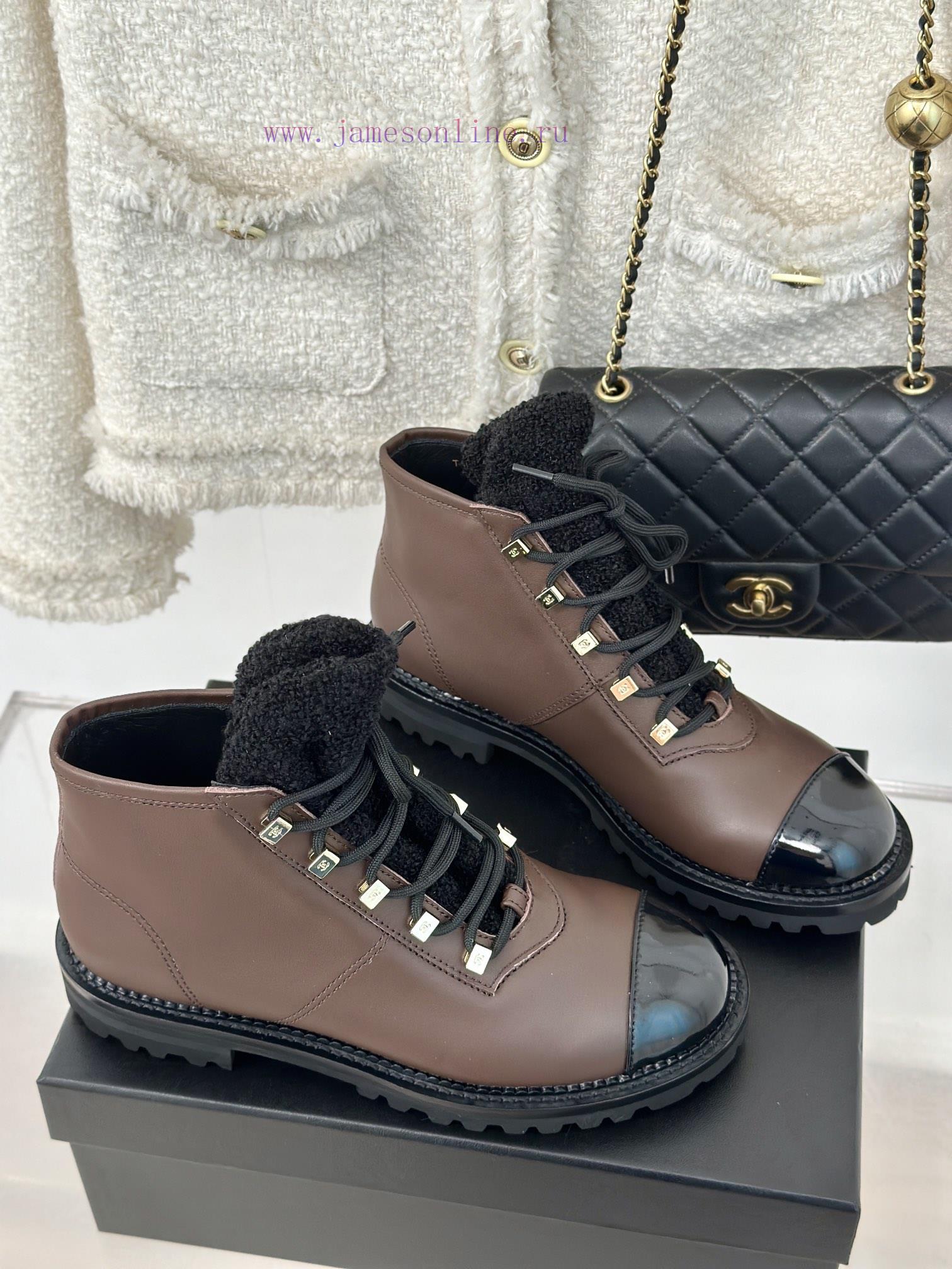 Chanel | Chanel 24K Autumn/Winter New ProductsColor blocked lace up short bootsA great prod6r0x6vg5 - Image 4