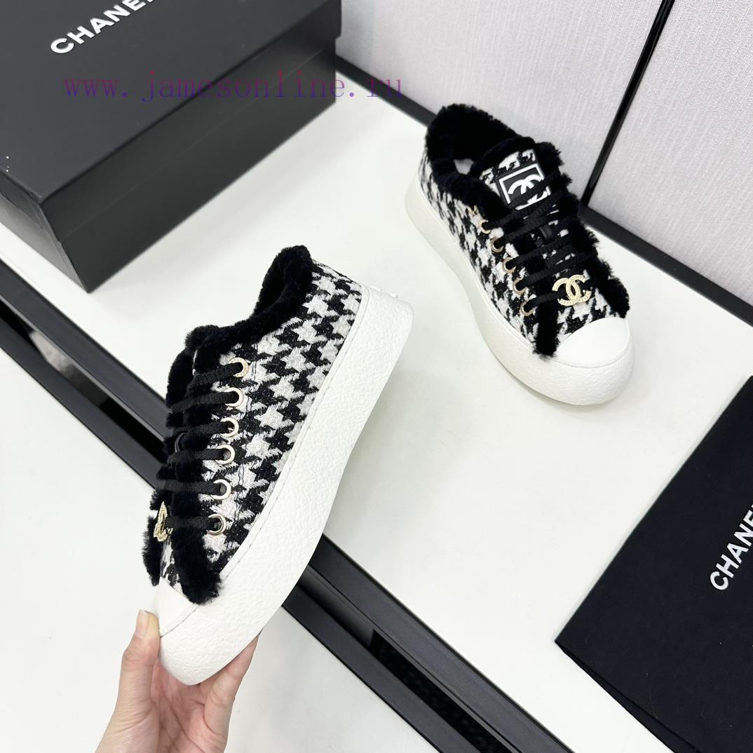 Chane2024 Top Casual SneakersThis classic design features a shoe upper with a variety of embbdwhkv1p - Image 3