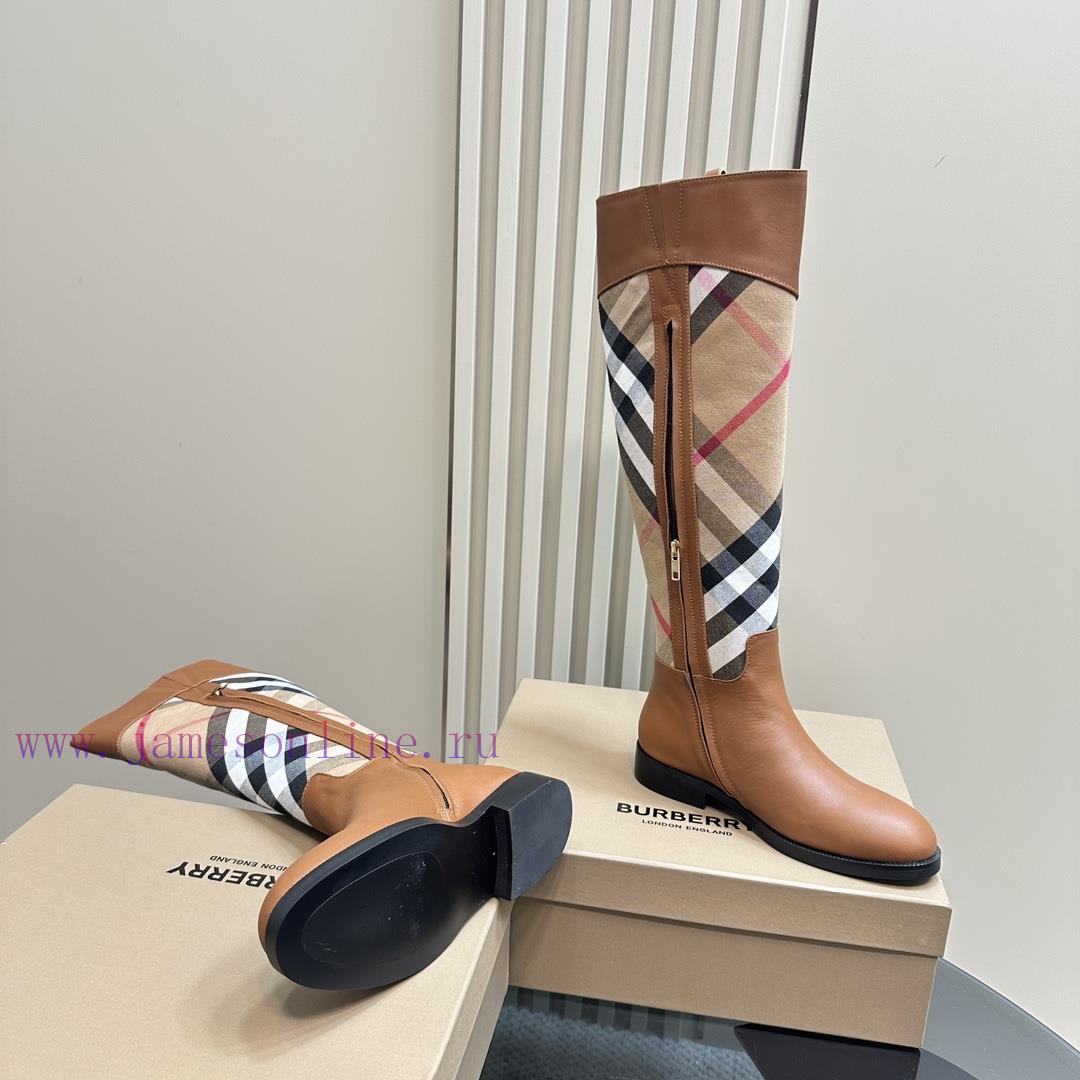 Top tierBurberry BBR is designed by designer Daniel Lee for 24/7 autumn and winter. The atmoi23b921l - Image 5