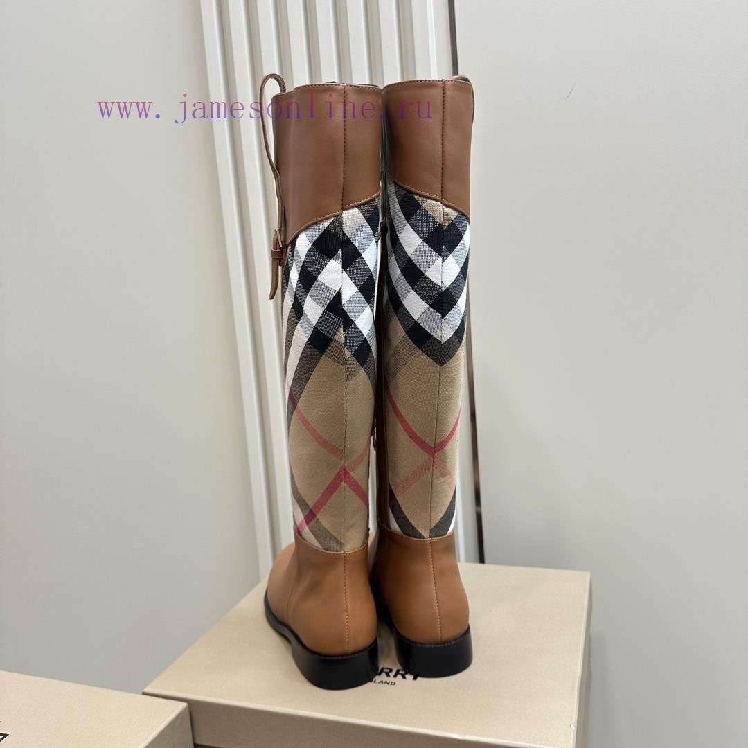 Top tierBurberry BBR is designed by designer Daniel Lee for 24/7 autumn and winter. The atmoi23b921l - Image 7