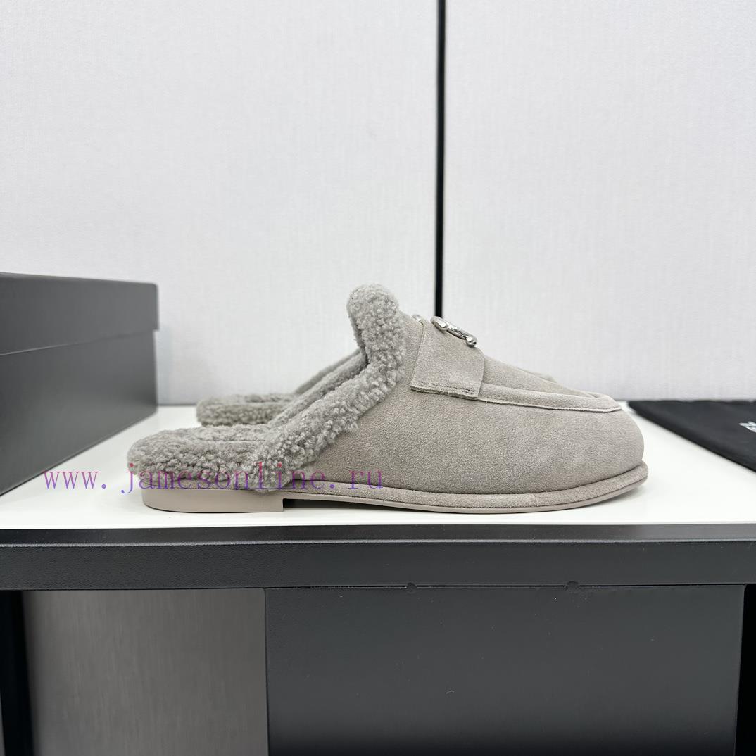 Chanel 24K autumn and winter new furry loafersTeddy fur shoes are very comfortableMaillard b7moa6v0e - Image 2