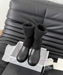 Chanel 24K new socks and bootsThese socks and boots really look good at first glancePut on a9wnenhcd