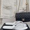CHANEL THONGS is 25C Spring/SummerRunway flip flopsSummer flip flops inexplicably make peopl47ravhxa