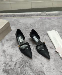 JIMMY CHOO Versatile Charm High Heels, made of brushed leather material to achieve the classzehr7sao