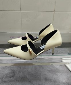 JIMMY CHOO Versatile Charm High Heels, made of brushed leather material to achieve the class1n90zzbt
