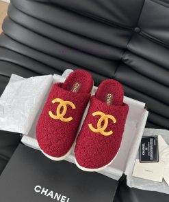 Chanel 24B new fur slippersThis fur mop is really cuteSoft and fluffy fur, comfortable and w34zmyvrh