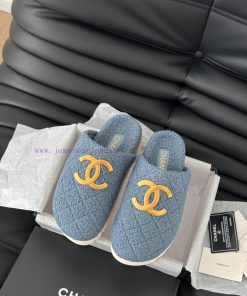 Chanel 24B new fur slippersThis fur mop is really cuteSoft and fluffy fur, comfortable and wgutv65m7