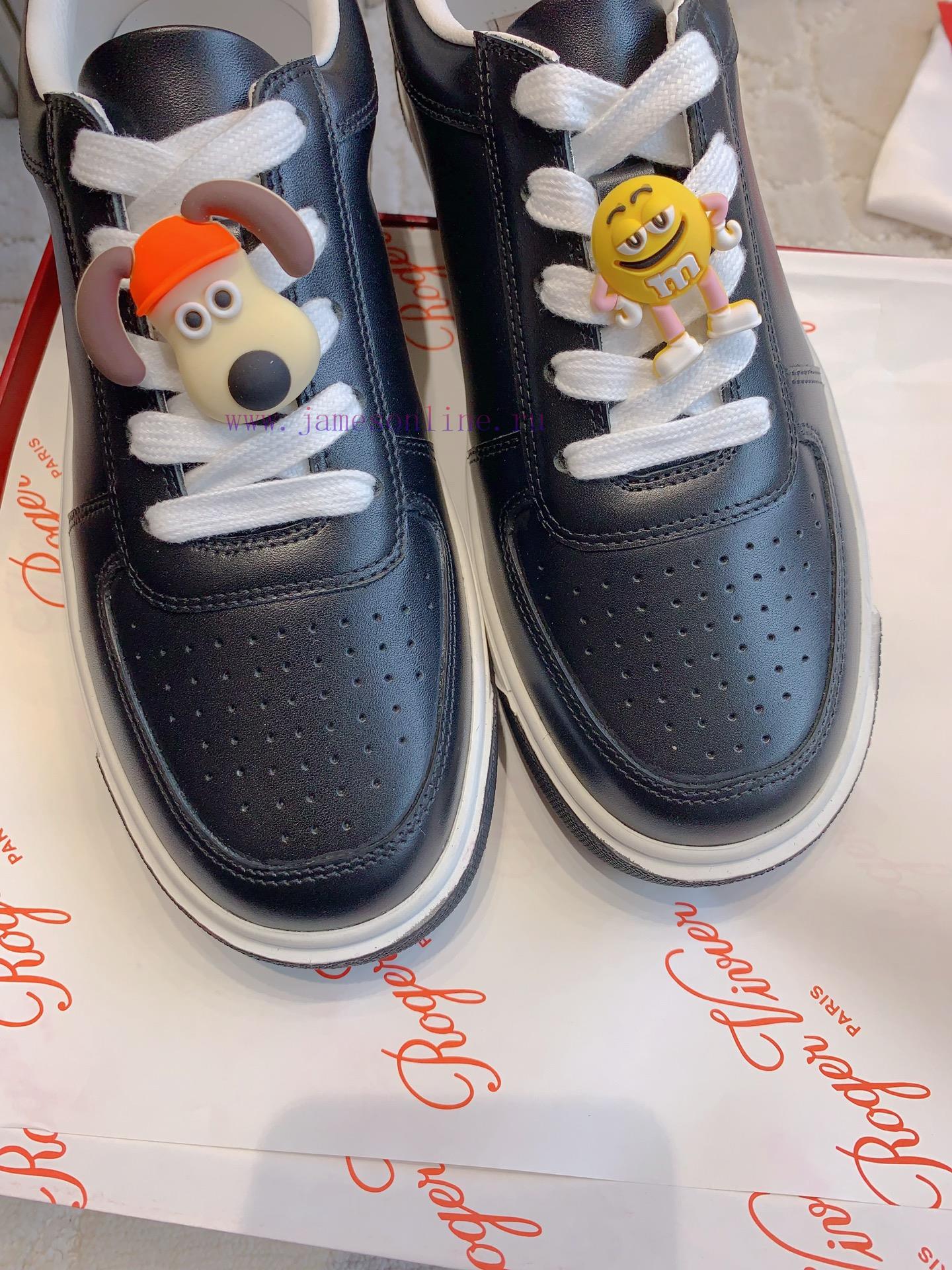 Roger Vivie's new cartoon white shoes with super cute cartoon avatars look great on the feet0pflgudk - Image 6