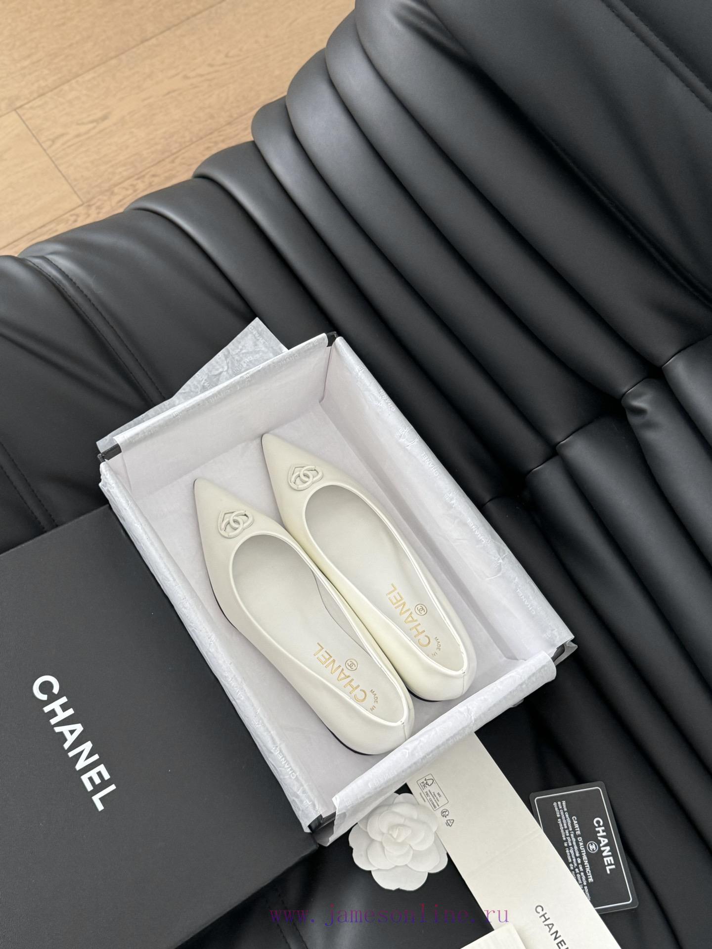 Chanel 25C new heart-shaped buckle pointed single shoeIt's hard not to love the stunning Marh4yluyi5 - Image 10