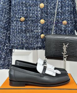 Top versionHerm è s/Herm è s classic fringed Kelly buckle loafersSuper versatile shoe design1bgy8f4a
