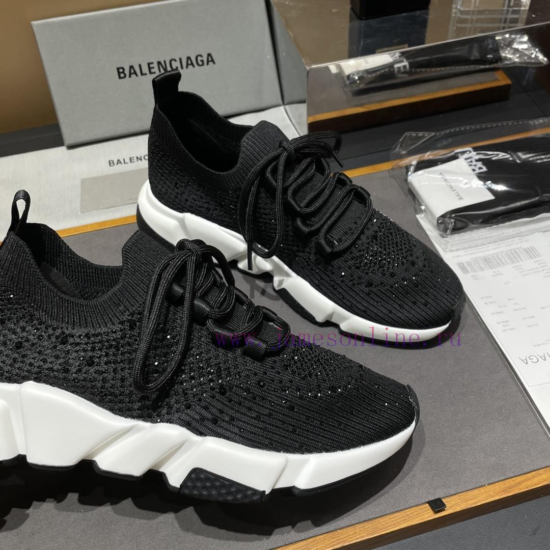 Balenciaga's sparkling single shoes are the world's first, and INS Weibo magazine has exploduqh97l7k - Image 3