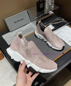 Balenciaga's sparkling single shoes are the world's first, and INS Weibo magazine has explodh37nnldg