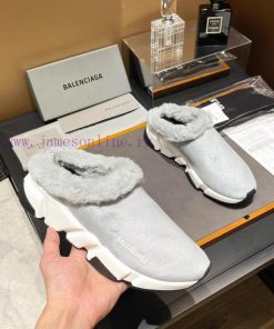BALENCIAGA, Chinese yuan, due to the gradually decreasing temperature, there has been a trenp9ixwqei