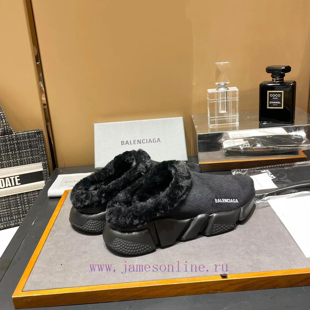 BALENCIAGA, Chinese yuan, due to the gradually decreasing temperature, there has been a tren5dxx37fj - Image 3