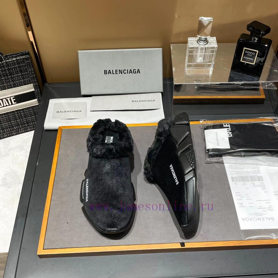 BALENCIAGA, Chinese yuan, due to the gradually decreasing temperature, there has been a tren5dxx37fj - Image 6