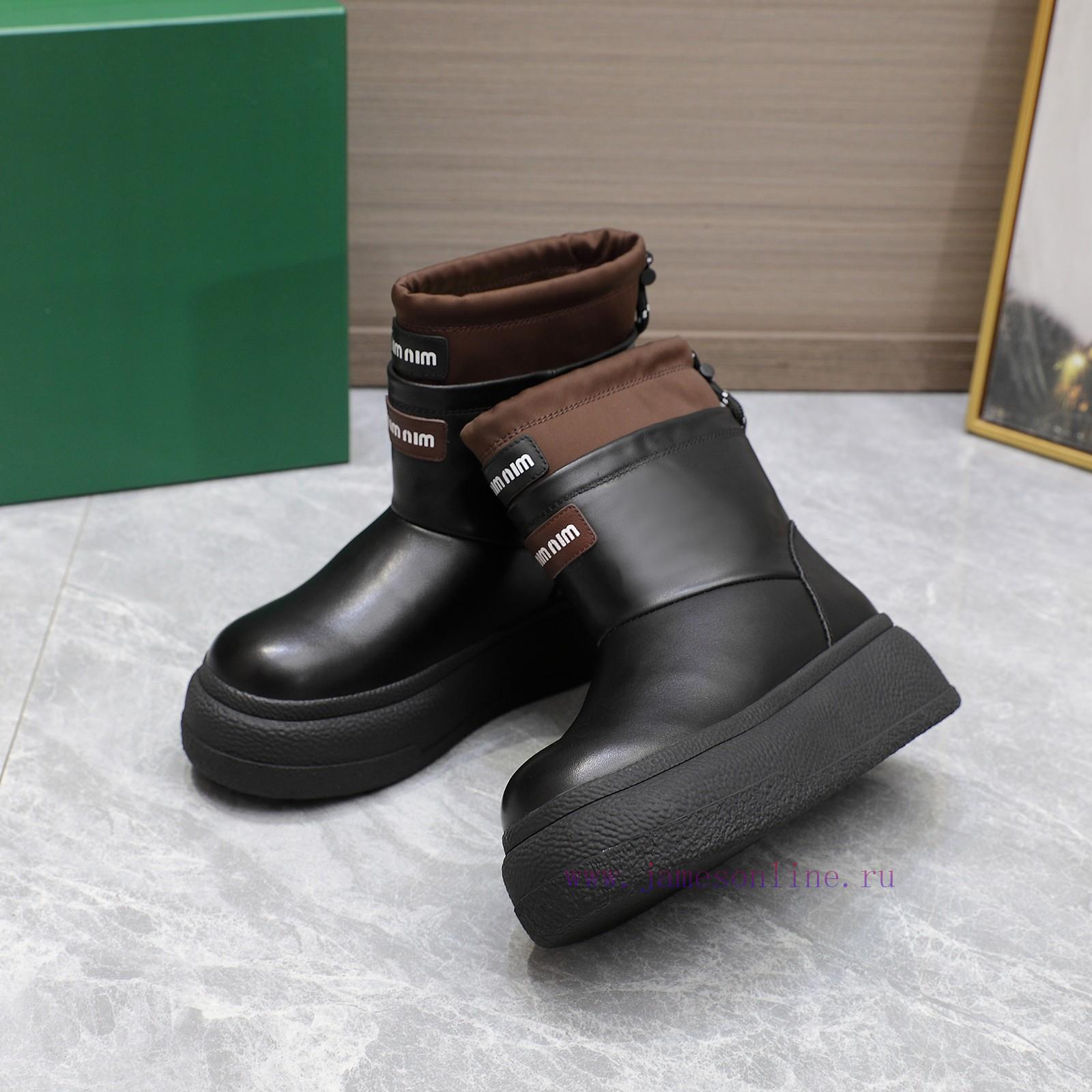 The modelFashionable and trendy thick soled snow boots24SS autumn and winter thick soled furr1e2u12v - Image 6
