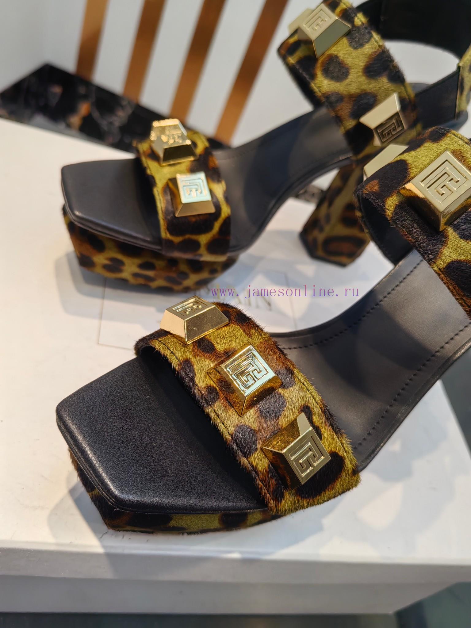 Out, Balmain autumn/winter 2023 runway fashion hate sky high waterproof platform sandals,Brawrovq2uv - Image 5