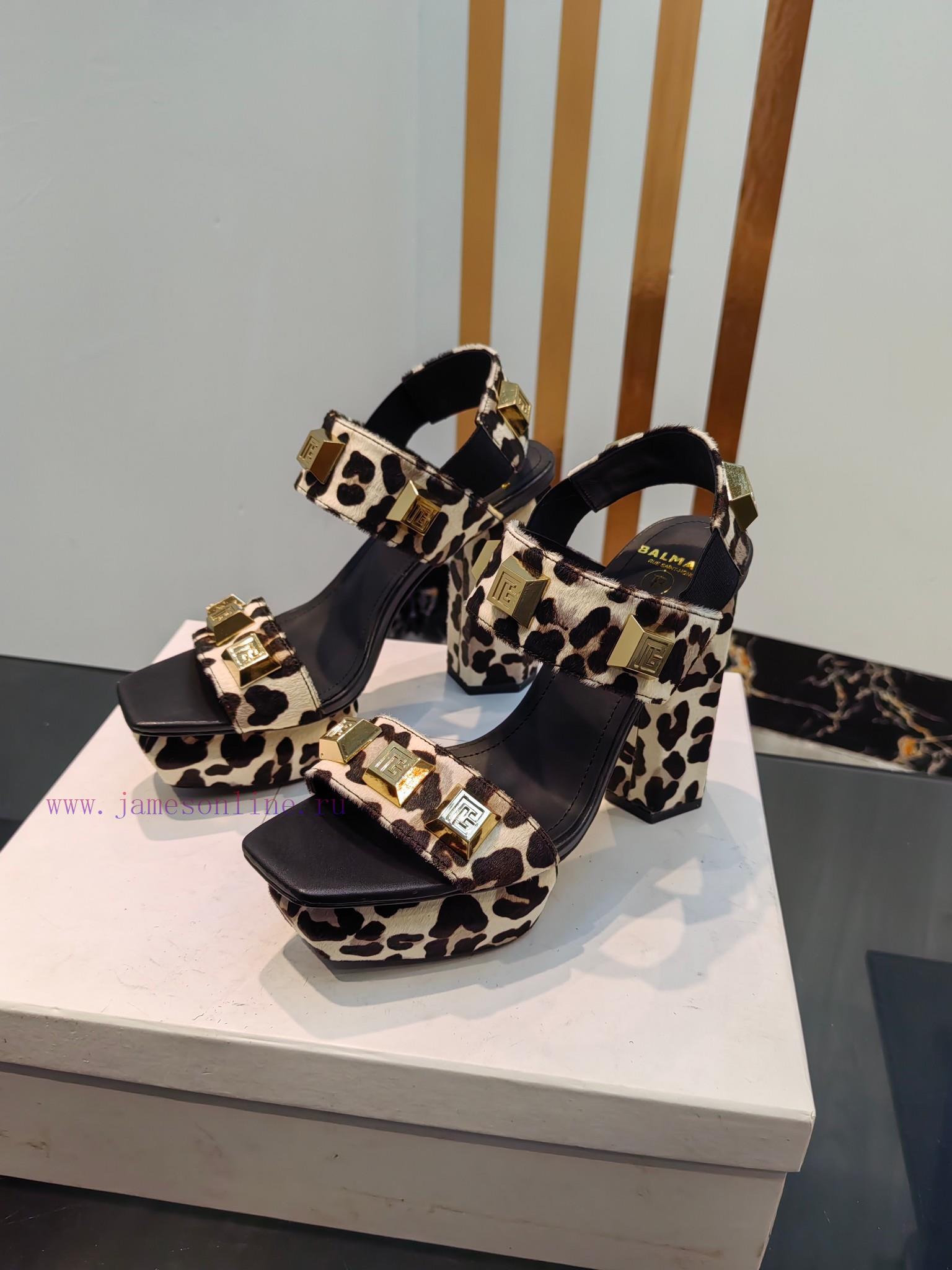 Out, Balmain autumn/winter 2023 runway fashion hate sky high waterproof platform sandals,Bra8xvbmt0r - Image 4