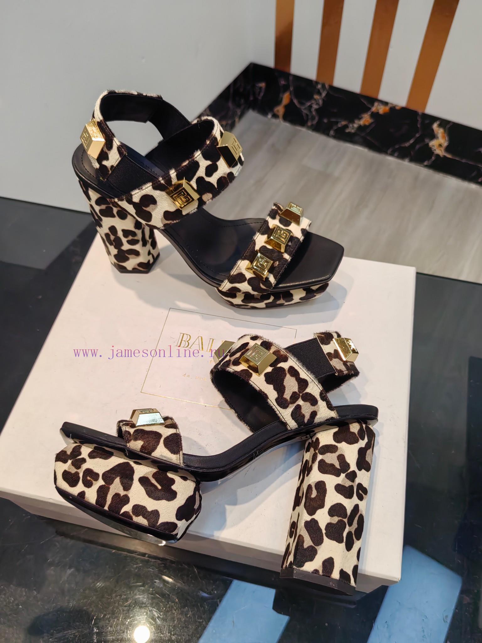 Out, Balmain autumn/winter 2023 runway fashion hate sky high waterproof platform sandals,Bra8xvbmt0r - Image 6