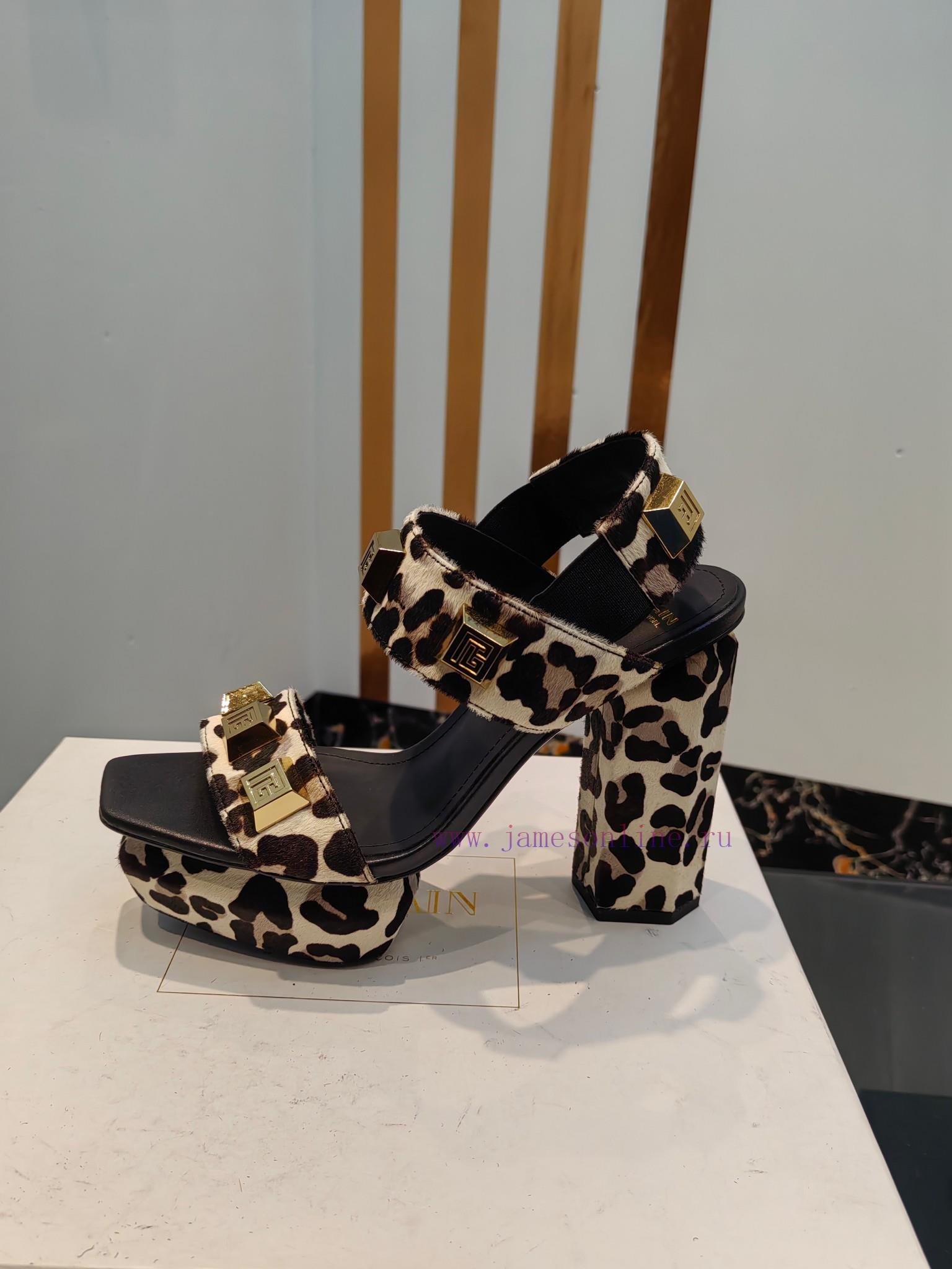 Out, Balmain autumn/winter 2023 runway fashion hate sky high waterproof platform sandals,Bra8xvbmt0r - Image 10