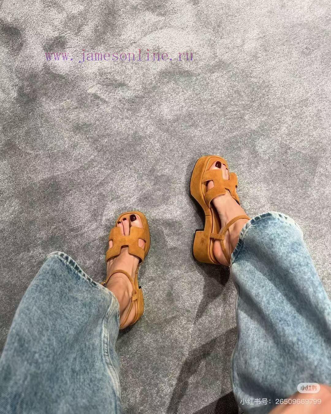 Hermes Isabella 30 Sandals Collection - Fashionable and Versatile, Super Comfortable, Every 07yses1a - Image 4