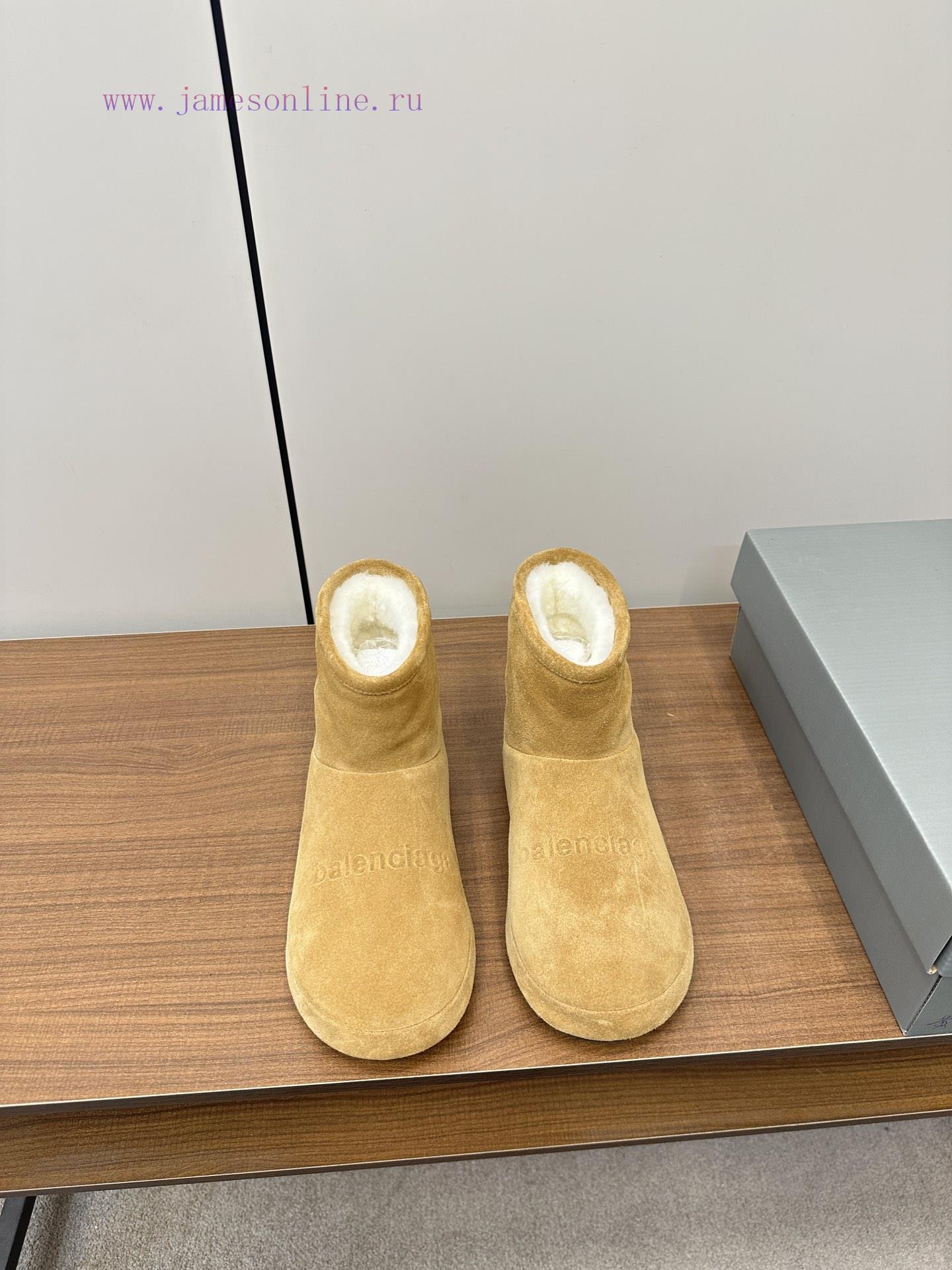 𝐁𝐀𝐋𝐄𝐍𝐂𝐈𝐀𝐆𝐀 Balenciaga's new snow bootsTop tier super popular Balenciaga Mao TuoFashion blogg7v2jfsql