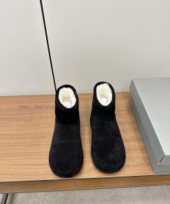 𝐁𝐀𝐋𝐄𝐍𝐂𝐈𝐀𝐆𝐀 Balenciaga's new snow bootsTop tier super popular Balenciaga Mao TuoFashion bloggim4ie27r