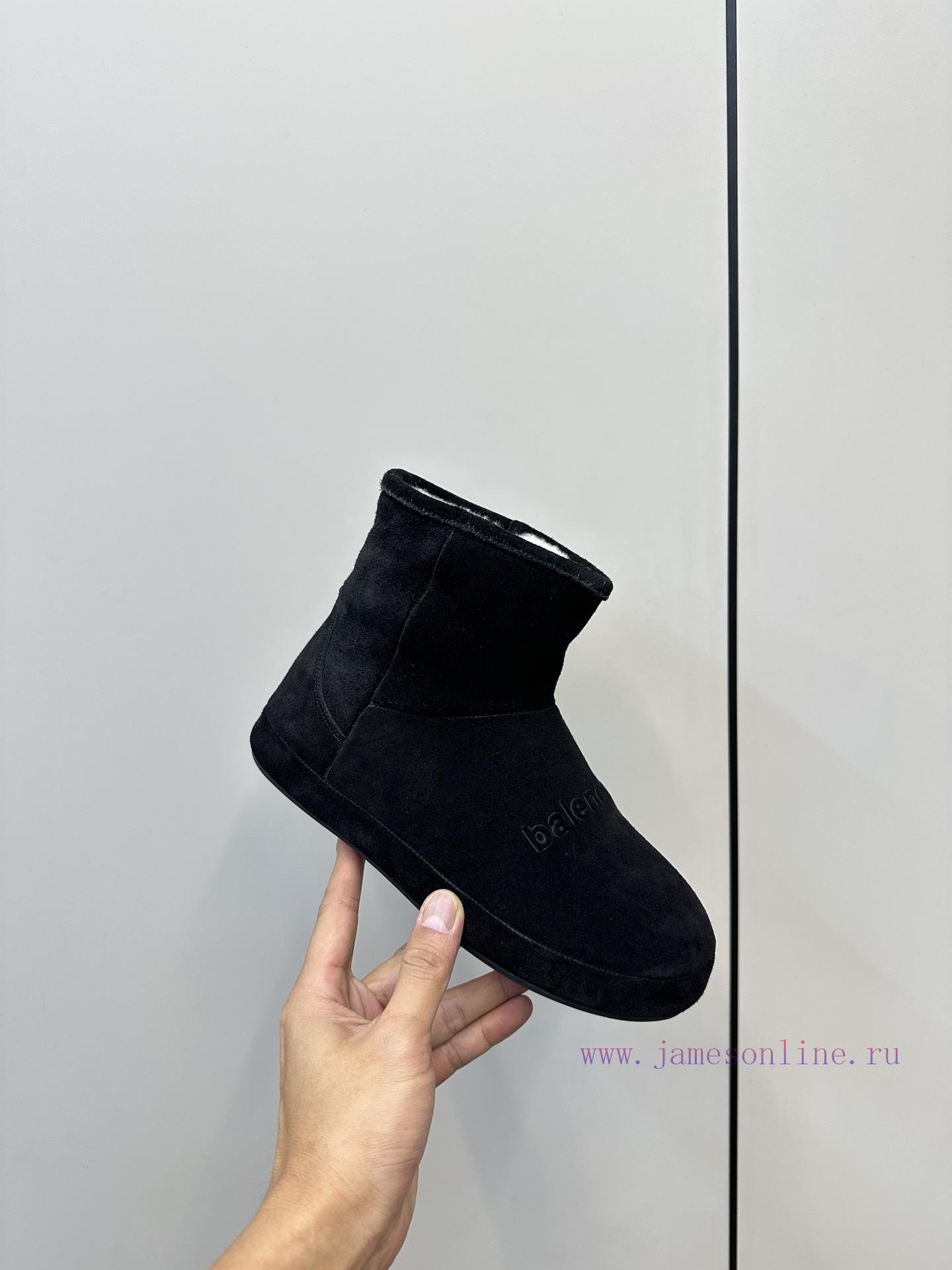 𝐁𝐀𝐋𝐄𝐍𝐂𝐈𝐀𝐆𝐀 Balenciaga's new snow bootsTop tier super popular Balenciaga Mao TuoFashion bloggim4ie27r - Image 5