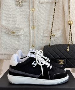Chanel | Chanel Classic Couple Style CasualSports board shoesChanel sneakers are so popular krwzo565