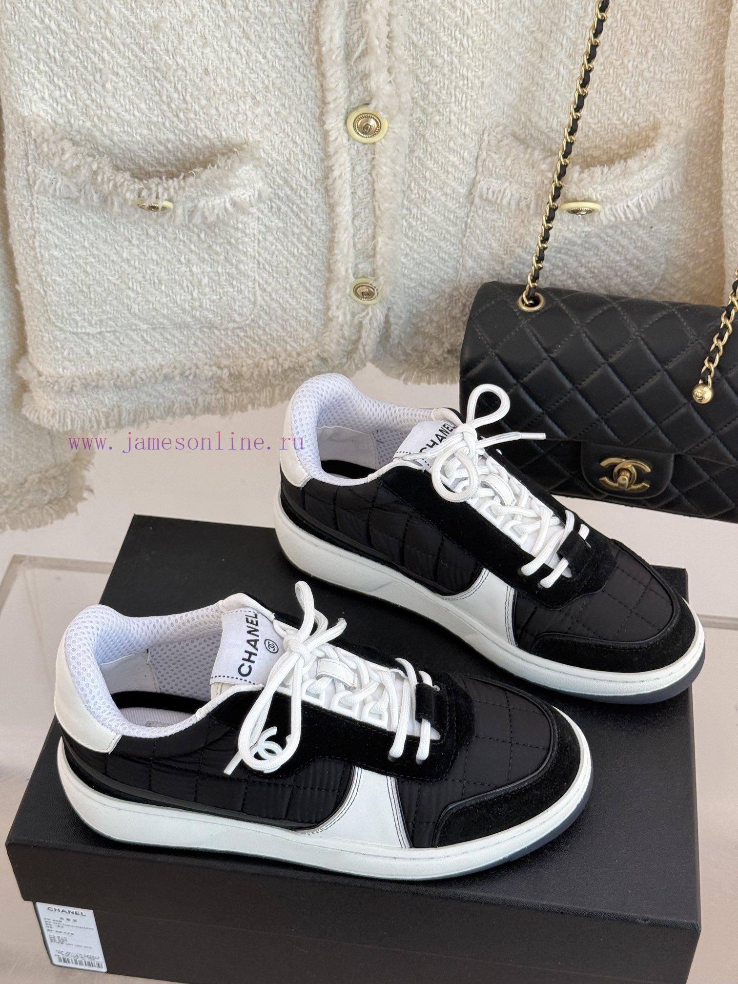 Chanel | Chanel Classic Couple Style CasualSports board shoesChanel sneakers are so popular dd3jt0at - Image 4