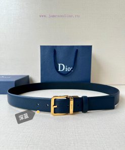 This 35mm waistband combines elegance and modern style with a double-sided design. One side q651idyq