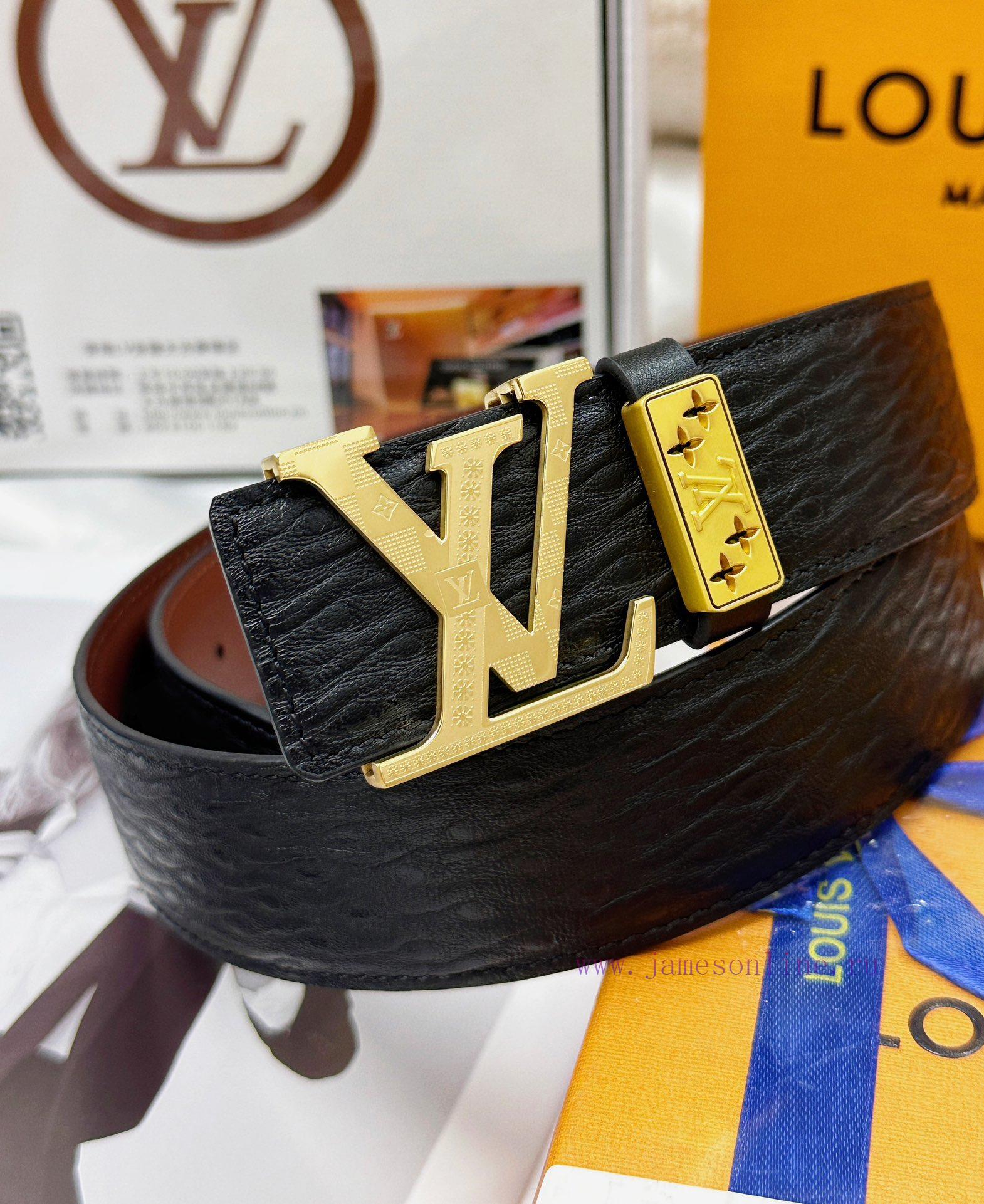 Belt LV Louis Vuitton's top tier replicaThe waistband is made of 100% cowhide, ensuring genu uxeqkgoh