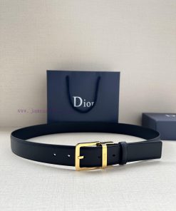 This 35mm waistband combines elegance and modern style with a double-sided design. One side c61y4lgl