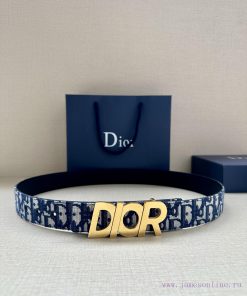 This 35mm double-sided belt with a width of 3.5cm combines elegant temperament with modern s zbzsmua5
