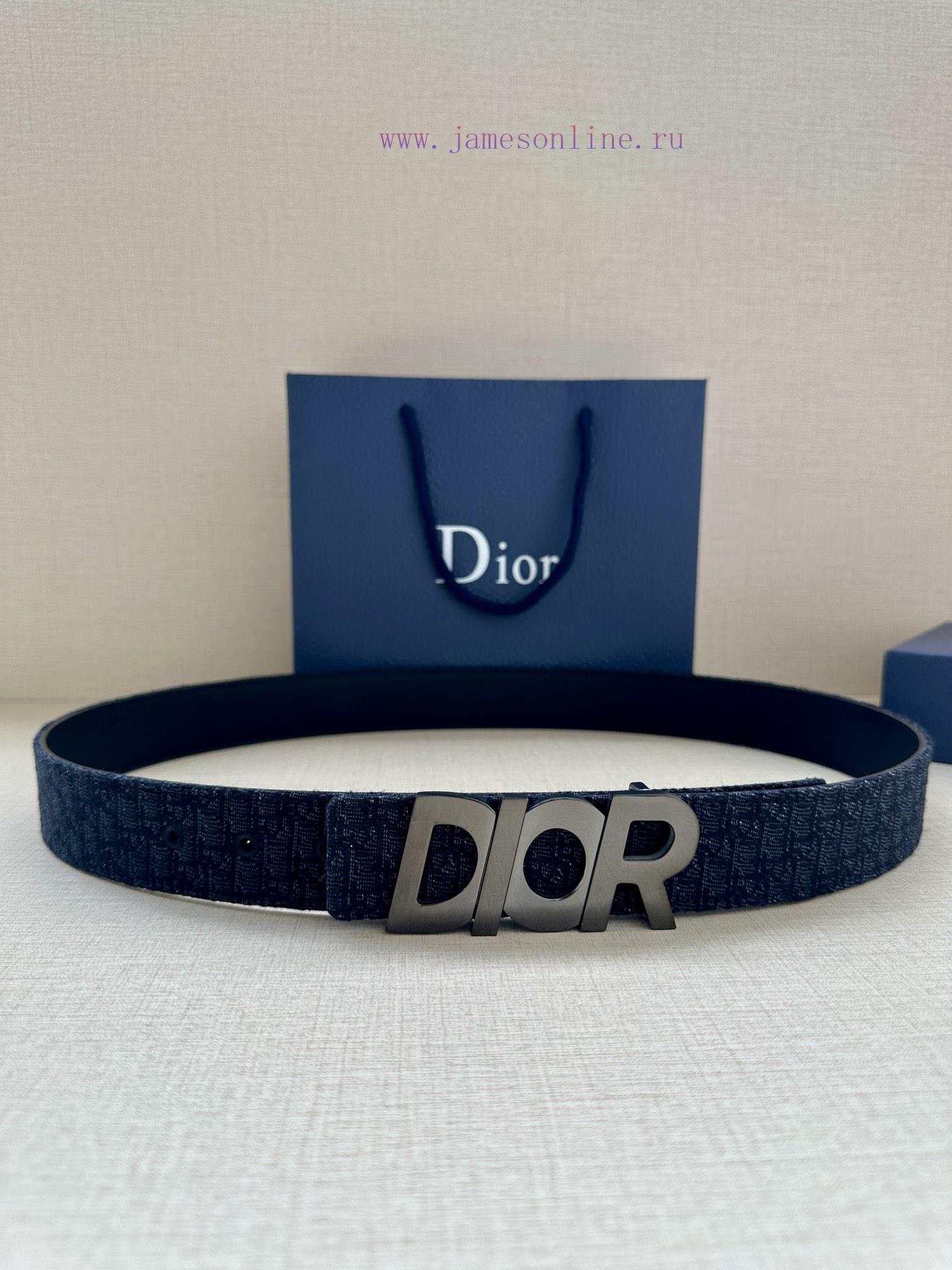 This 35mm double-sided belt with a width of 3.5cm combines elegant temperament with modern s 9popss3i