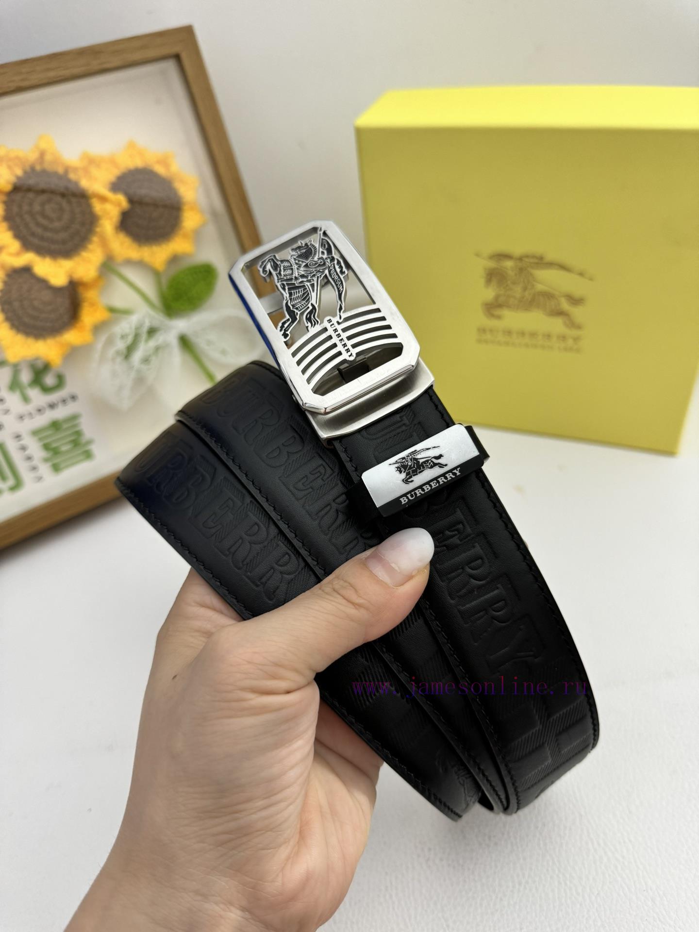 Burberry automatic beltMaterial: Leather Belt with 100% Head Layer. The leather belt is guar w72x1mkc - Image 4