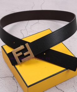 FENDI (Fendi) is a 4.0cm wide double-sided hair layer made of cowhide, paired with classic F 7rkctytz
