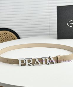 🧡 PRADA's magnificent leather belt exudes a simple yet exquisite elegance. The classic let zdhgsye9