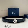 This 40mm double-sided belt with a width of 4.0cm combines elegant temperament with modern s oniidpty
