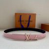The 3.0-wide Pretty LV double-sided belt features a dazzling metal carved LV Initiales buckl rev2s8p5