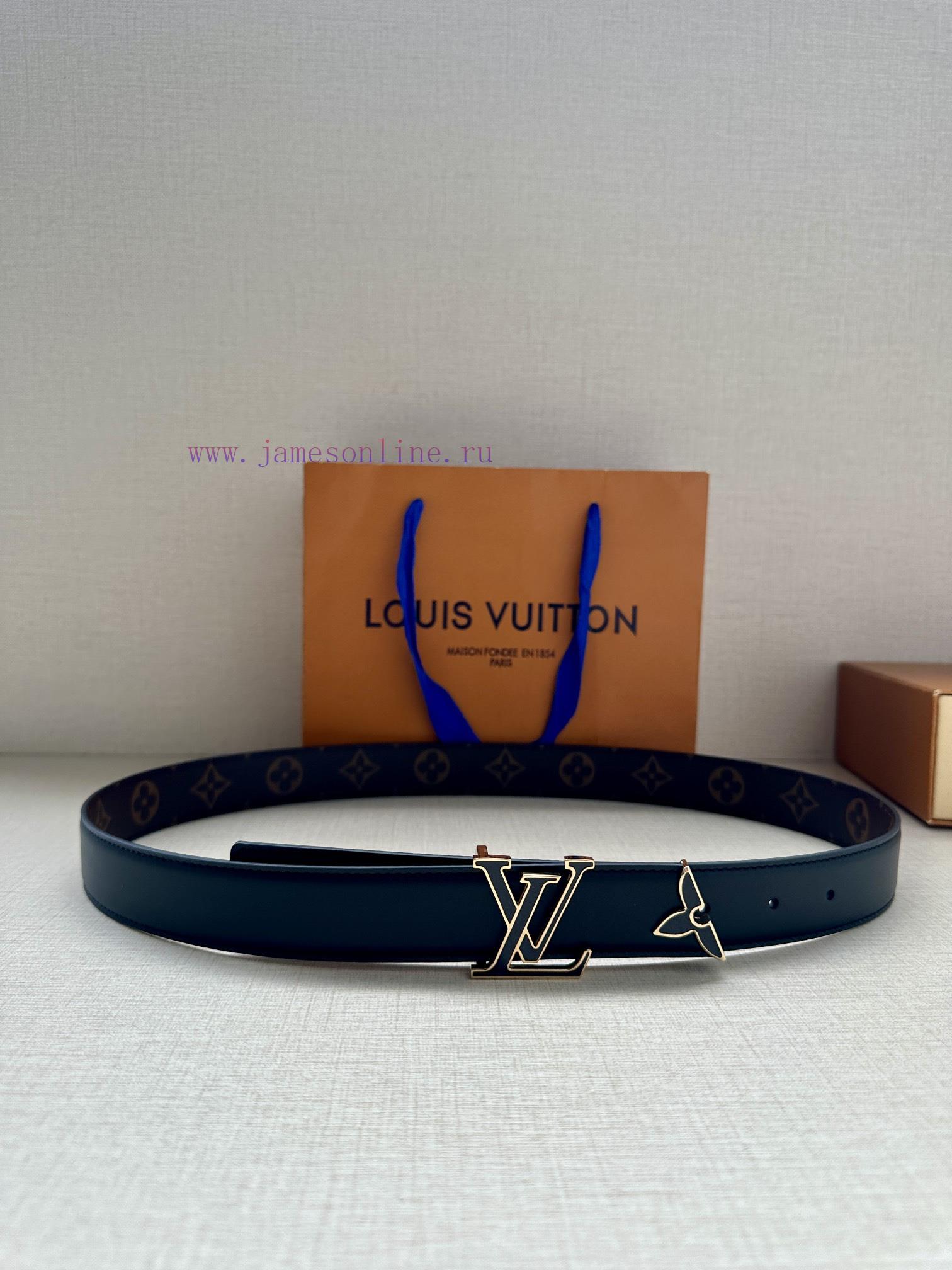 The 3.0-wide Pretty LV double-sided belt features a dazzling metal carved LV Initiales buckl lutmbpo6 - Image 2