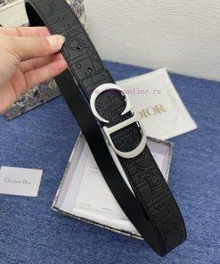 This 35mm double-sided belt from Dior combines elegant temperament with modern style. On one p85w5h7d